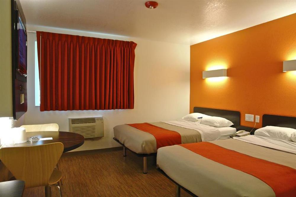 Econo Lodge Idaho Falls Pokoj fotografie